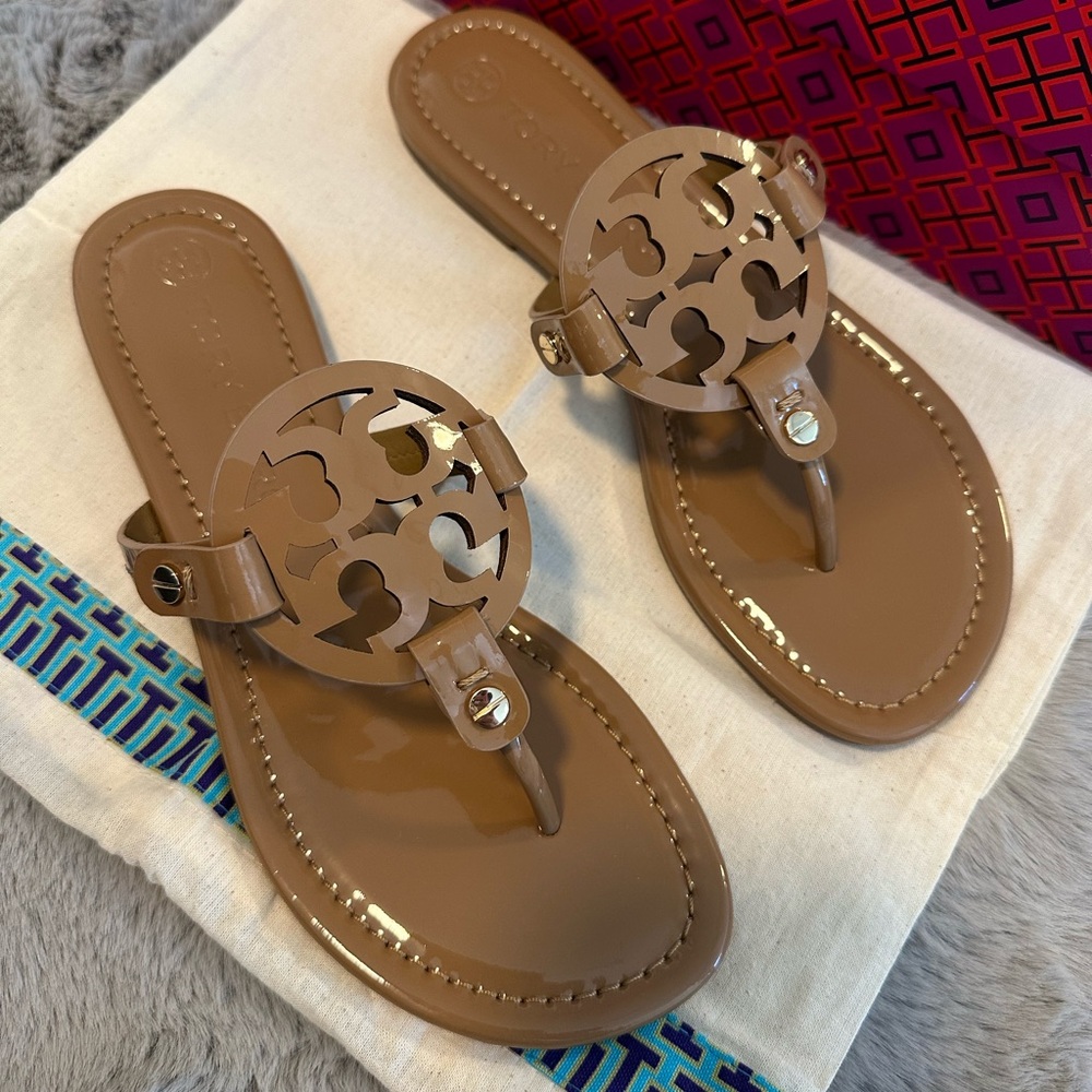 Tory Burch Patent Miller Sandals NWT - Picture 2 of 10